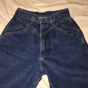 VINTAGE DARK WASH HIGH WAISTED JEANS
